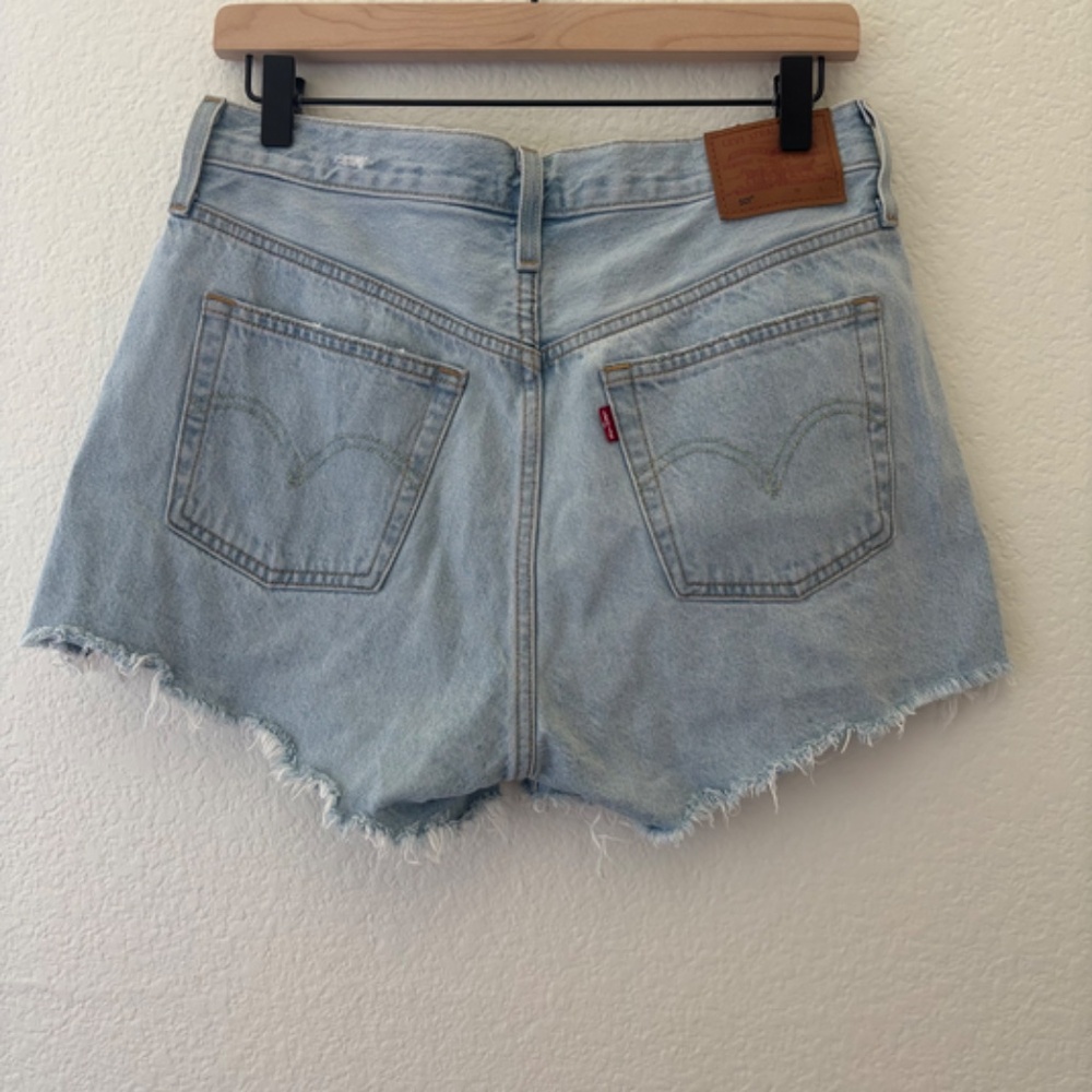 Levi's 501 cutoff denim shorts button fly distressed‎ Size 29 - Picture 3 of 6